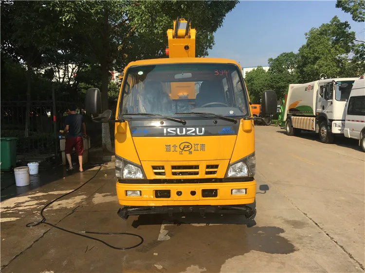 aerial working truck2.JPG