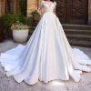 Luxury Ukrainian Hot Sell Wedding Dresses with Sleeves Wedding Gowns Mother of the Bride Dresses