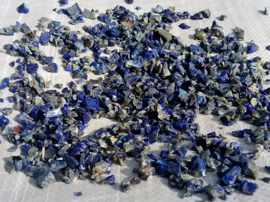 lapiz lazuli chips 4
