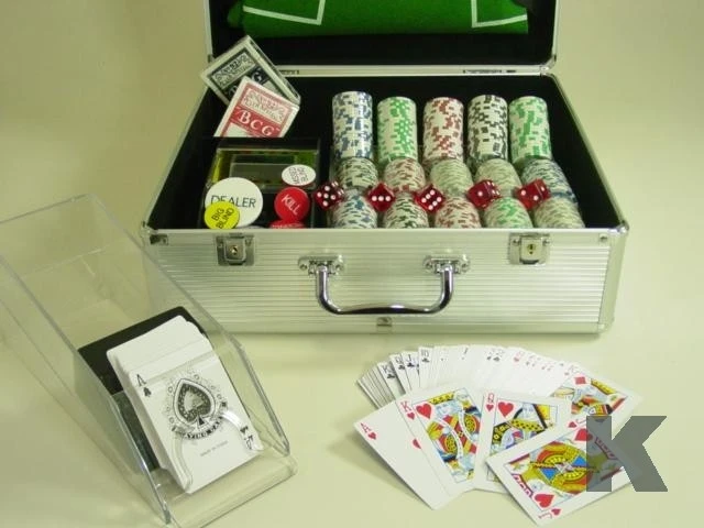 PokerKit600_01.jpg