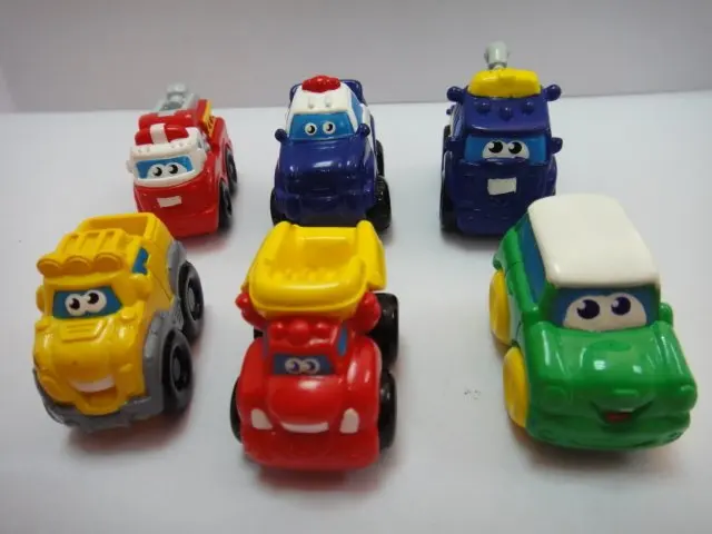 cheap plastic model cars