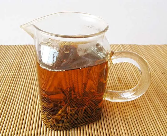 Free Sample Yunnan Dianhong Congou Black Tea Within a Tea Bag - 4uTea | 4uTea.com