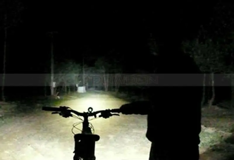 Bike flashlight  8022 130613 (17).jpg