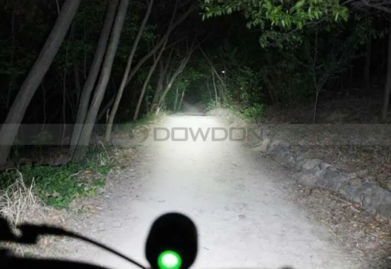 Bike flashlight  8022 130613 (9).jpg