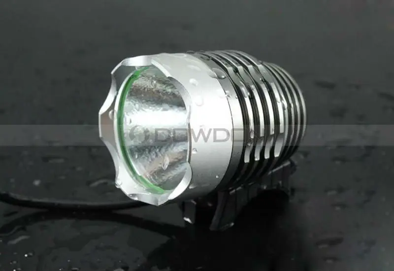 Bike flashlight  8022 130613 (4).jpg