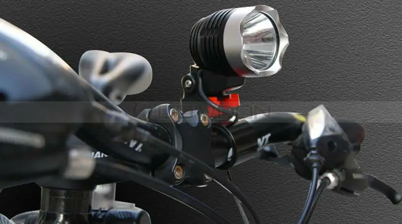 Bike flashlight  8022 130613 (7).jpg