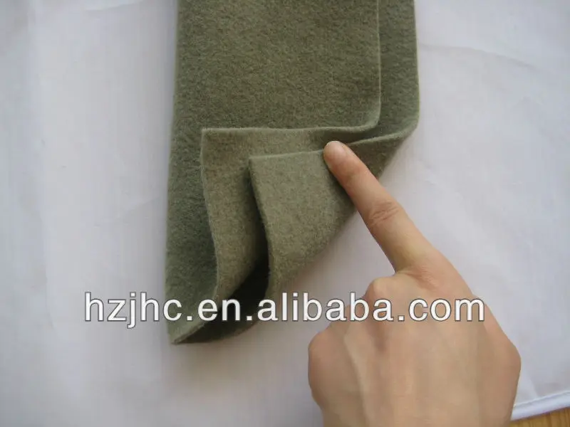 Hard type nonwoven carpet backing cloth