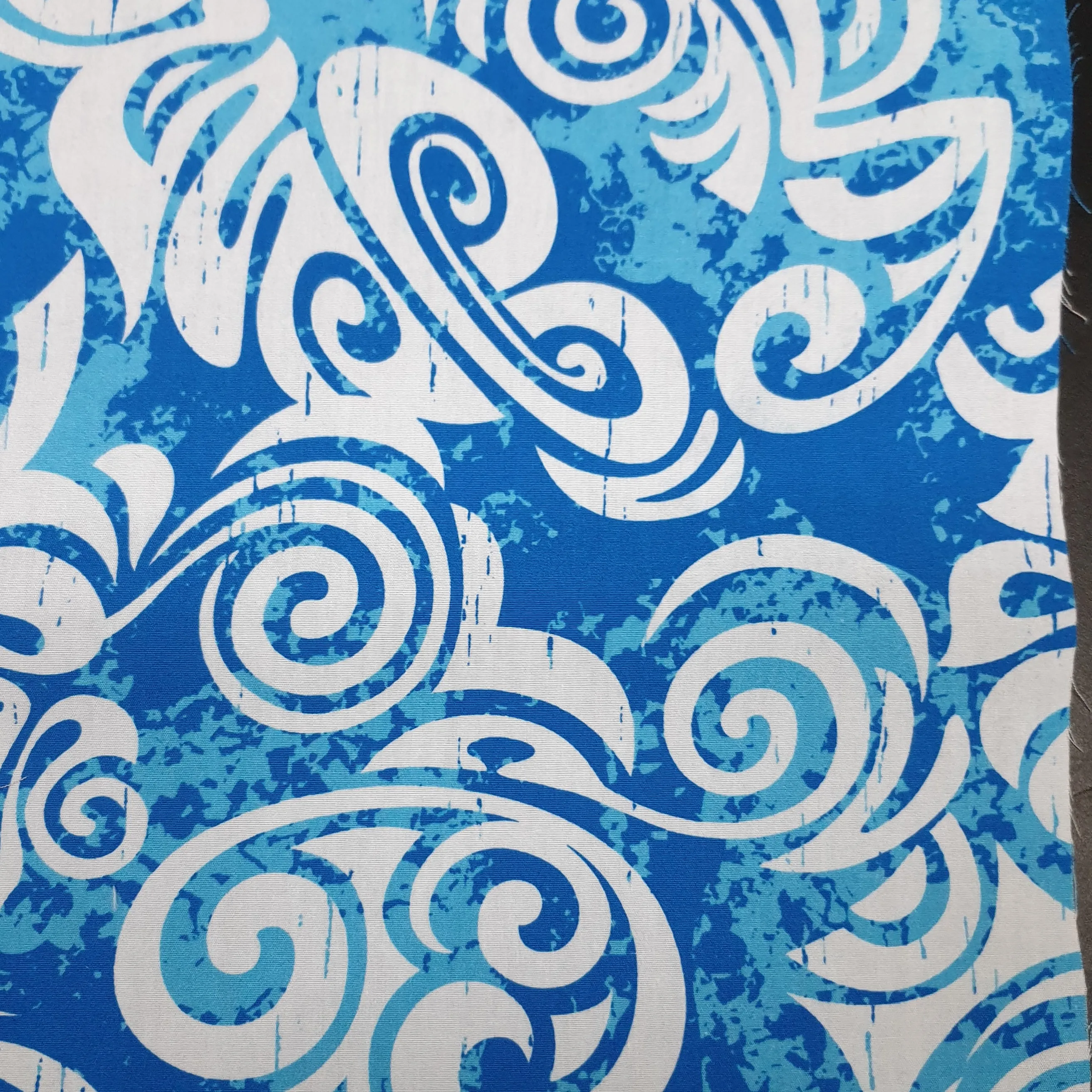 Selected Grade Of Sprial Polynesian Printed Design On 40s Cotton 44