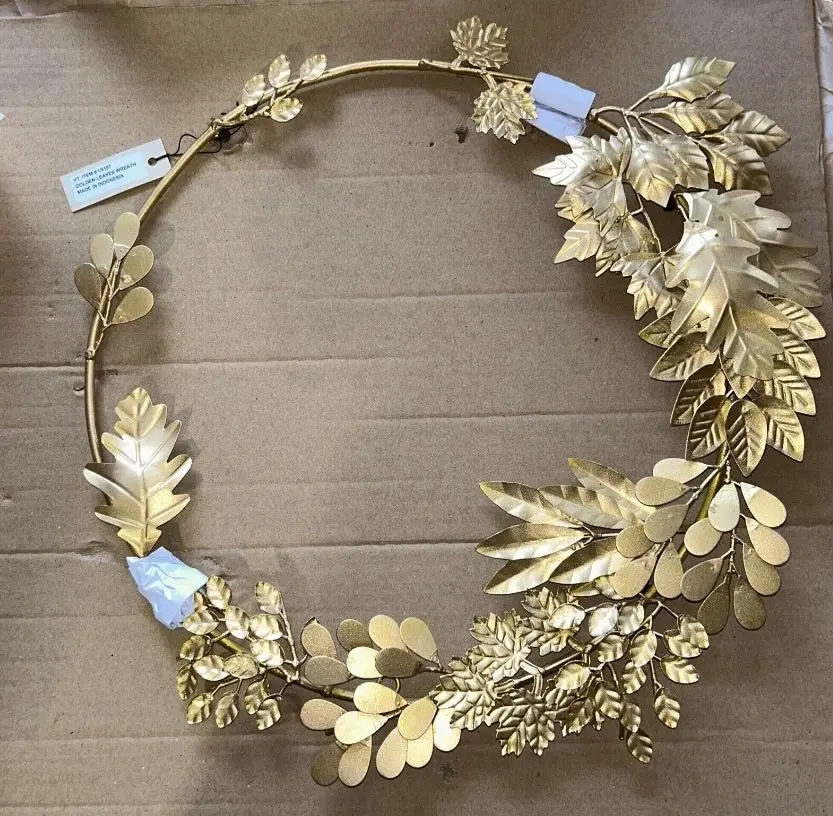 Luxury Metal Leaf Wreath Gold Wall Hanging Decor For Festive Decoration