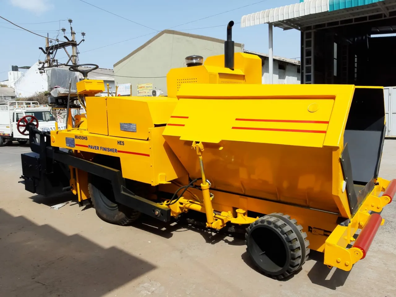Asphalt Paver Finisher Machine Heavy Duty Road Construction Equipment ...