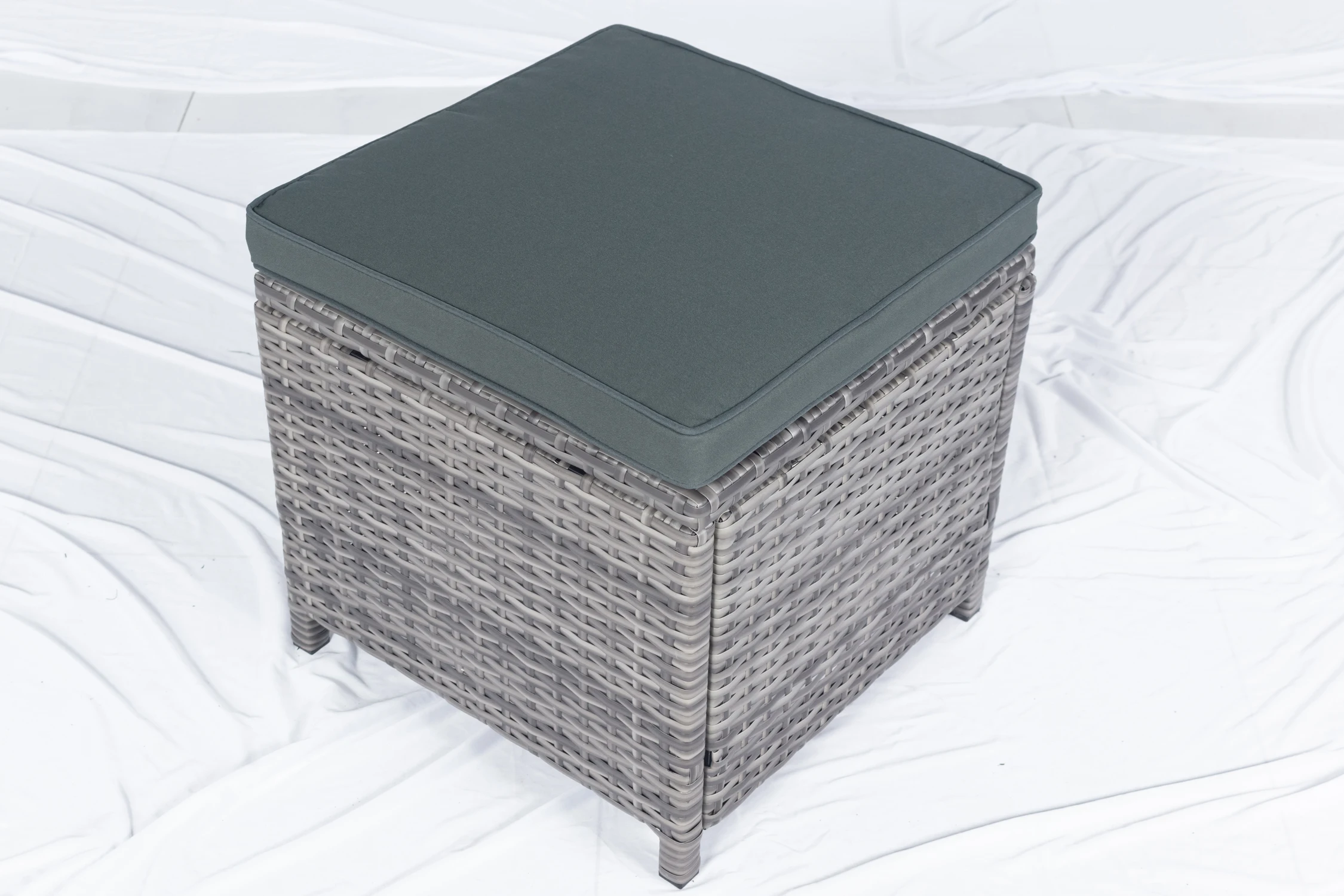 High Quality Cheap Price Pe Rattan Wicker Garden Furniture L Sofa Grey