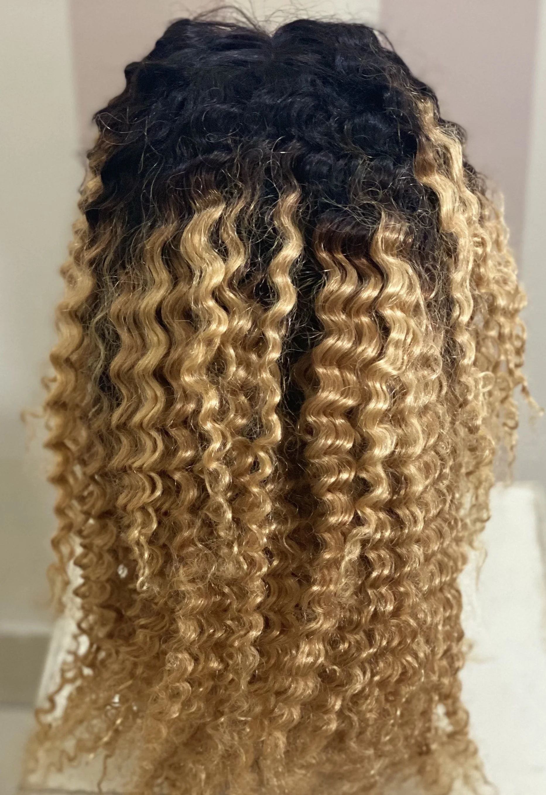 顶级巴西蒙古卷毛ombr蕾丝正面人类假发廉价批发生原始角质层对齐单