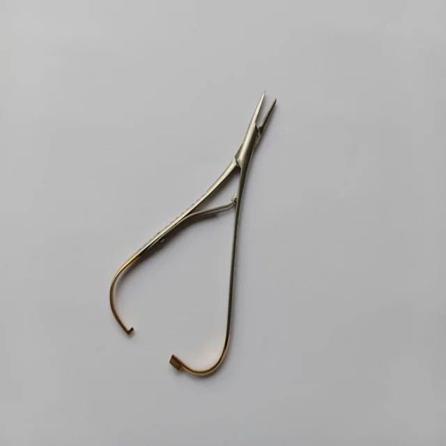 Mathew Needle Holder Mathew Plier Orthodontics Needle Holding Forceps