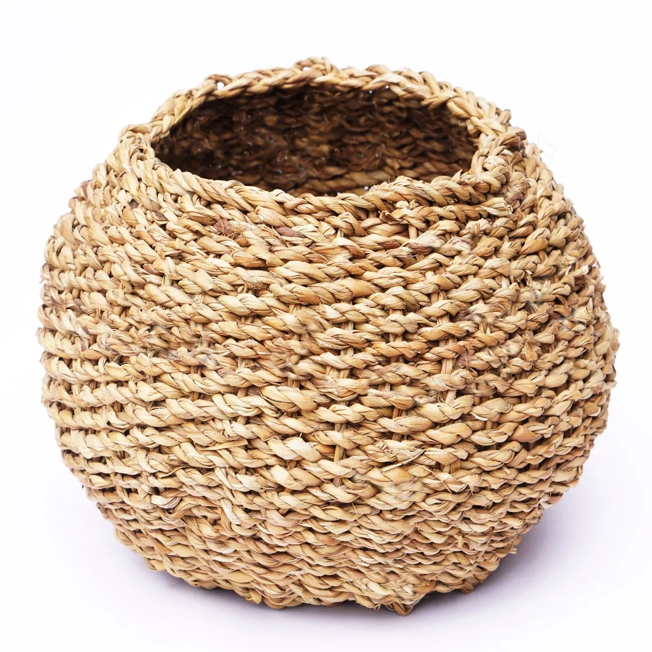 Standard Quality Natural Friendly Round Sea Grass Basket Customized Moq