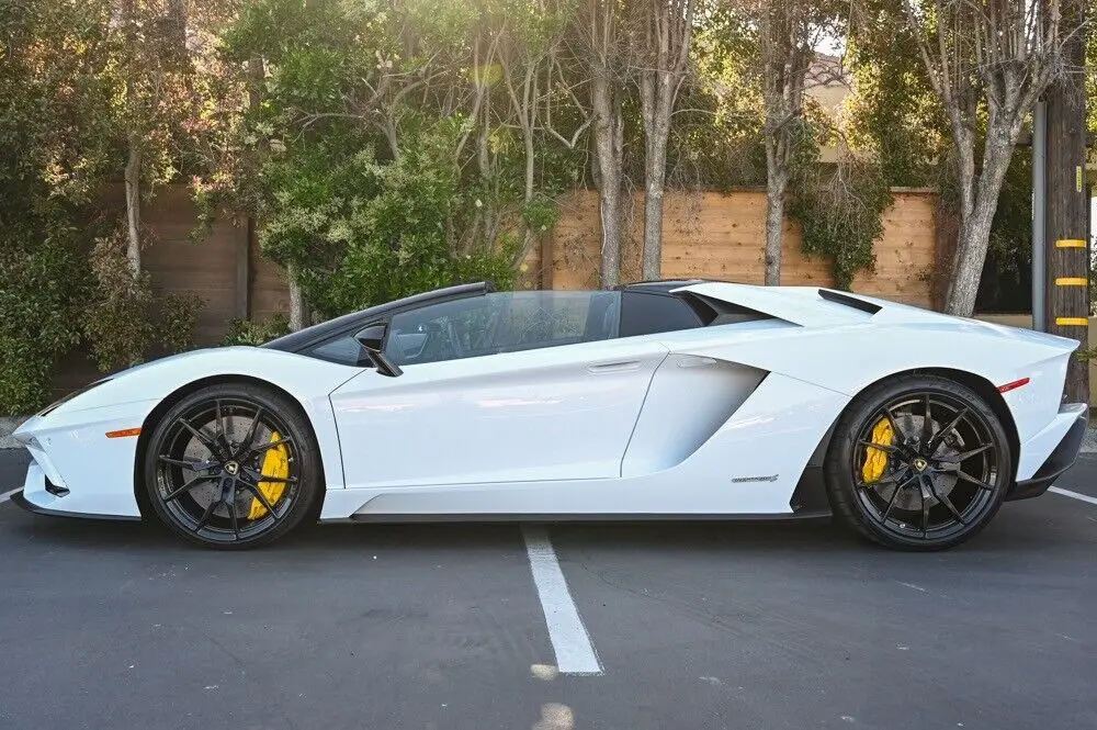 2019 Lam Bor Ghi Ni Aventador Lp 740-4 S Roadster - Buy 2019 Lam Bor ...