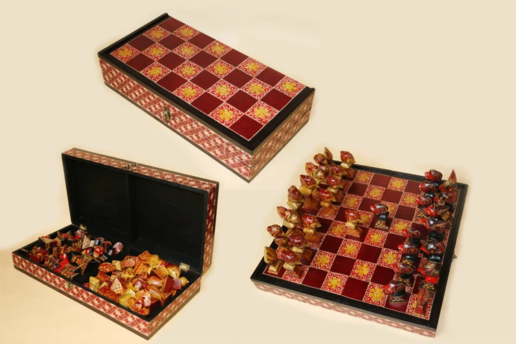 Luxury Chess Set Wooden Ramayana Figures With High Quality Chess Board