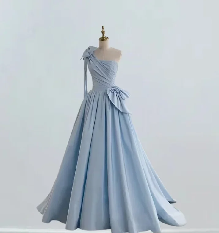 Elegant French Style Tube Top Three-dimensional Flower One Shoulder Satin A-line 17th Birthday Homecoming Dress cc3618 main image 0