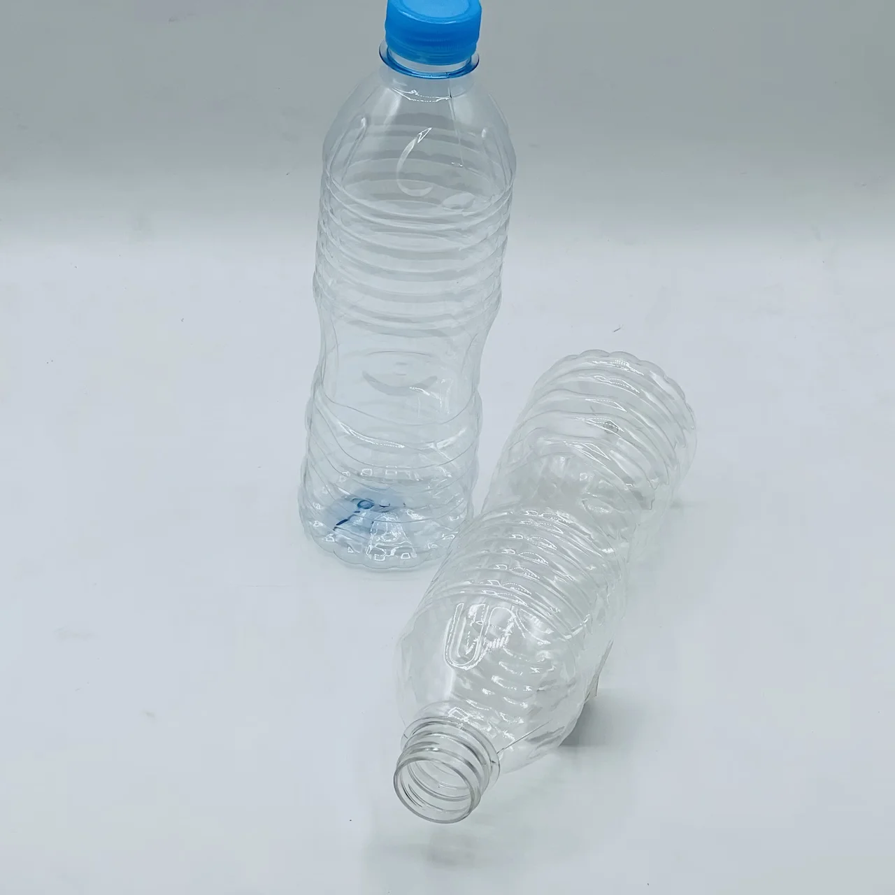 Empty Mineral Water Bottle 1.5l/1500ml Eye Design Bpa Free Plastic Pet Bottle Packaging Bottle