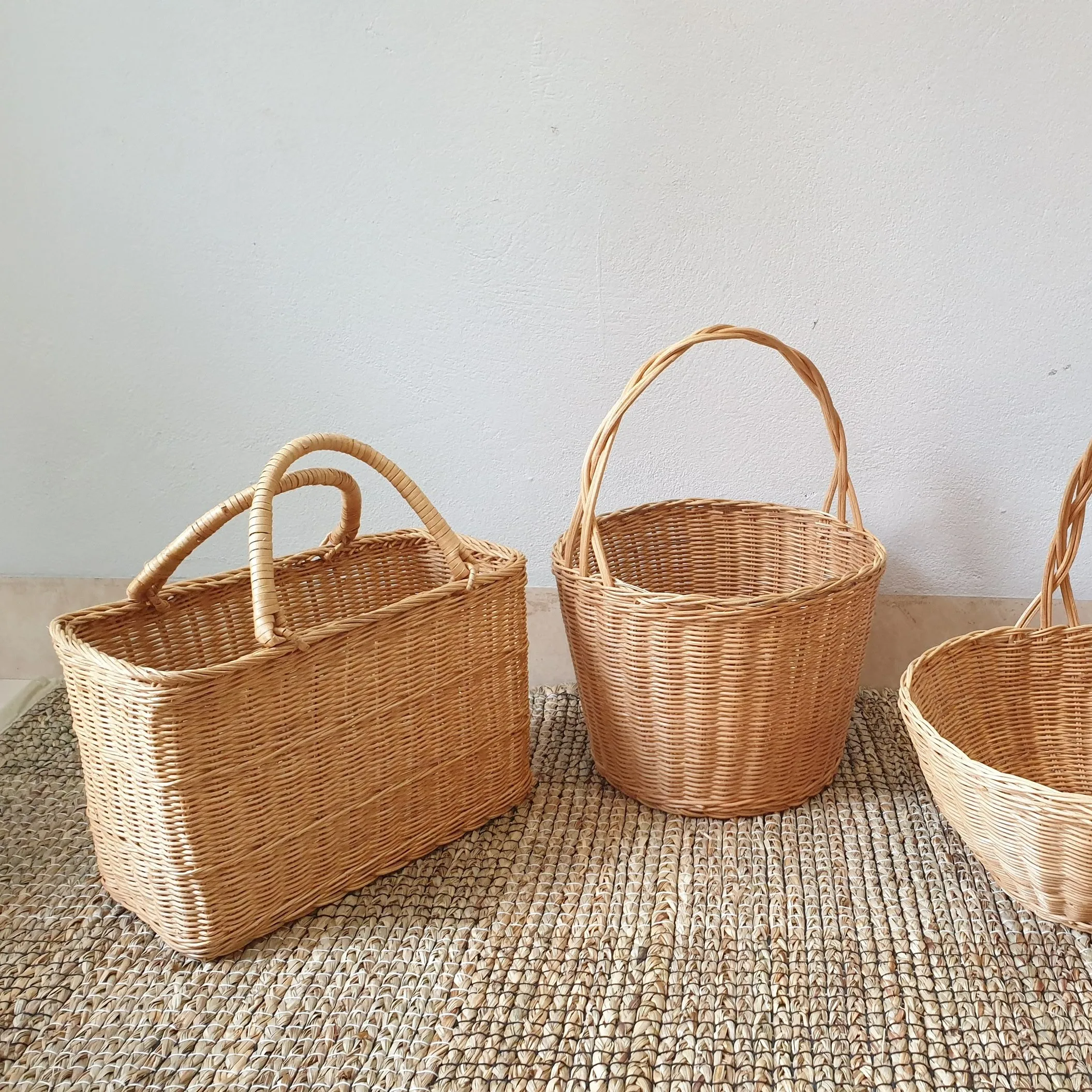 Best Price Natural Ecofriendly Rattan Bag With Handle/ Handmade Rattan Tote Bag Made In Vietnam