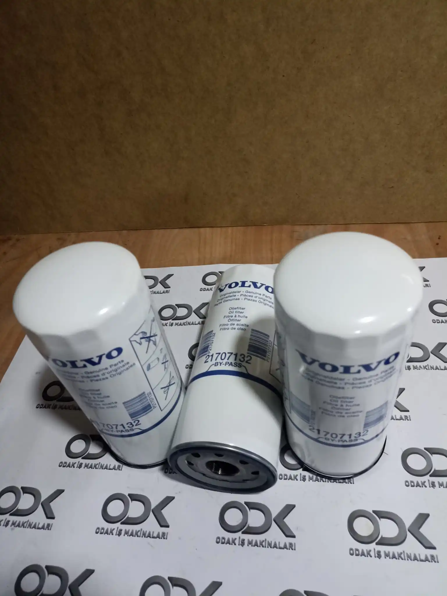 Volvo Ec210b Excavator Engine Hydraulic Fuel Oil Filter 85111632