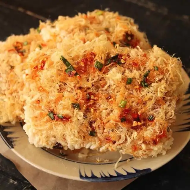 Food & Beverage Crispy Scorched Rice Topped Sauce For Snack Made In Vietnam High Quality