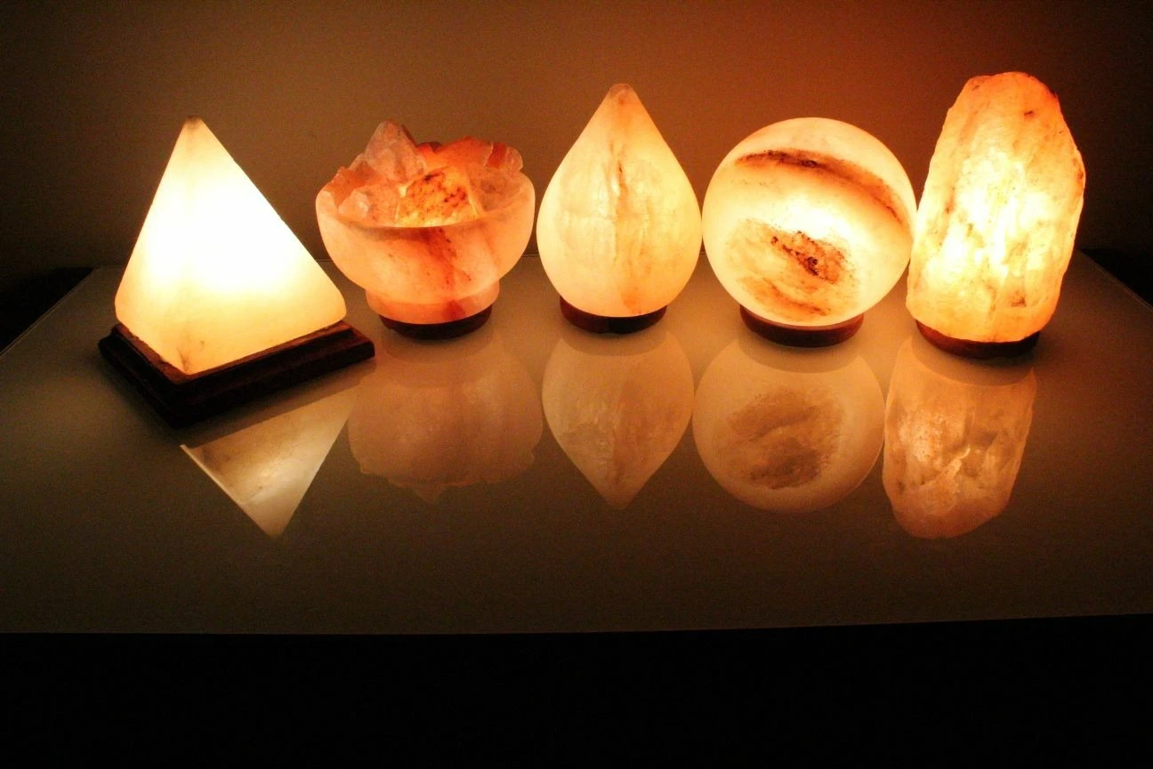 Top Classy 100 Pure Himalayan Salt Crystal Salt Lamp In Beautiful