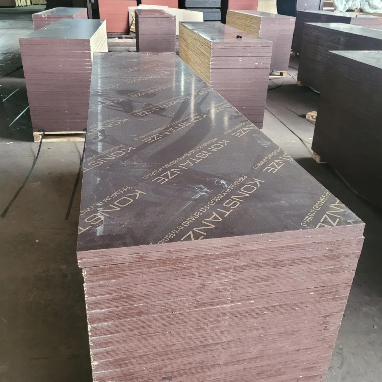 High Quality Film Faced Plywood For Construction 921 Mm Buy Plywood Polywood Mdf Board Timber