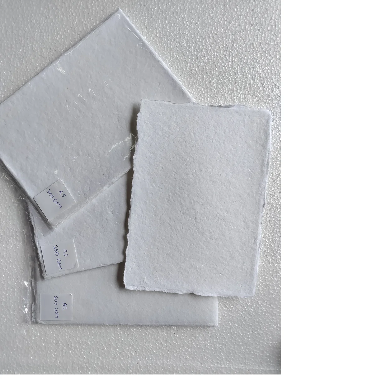 Custom Made Deckle Edged Cotton Rag Handmade Papers In Size A5