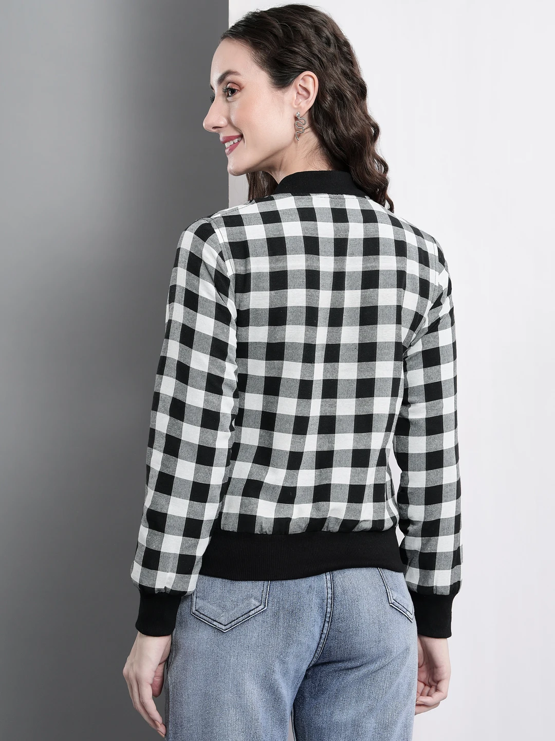 Lowest Prices Full Sleeve Checkered Sports Jackets For Women Wearing