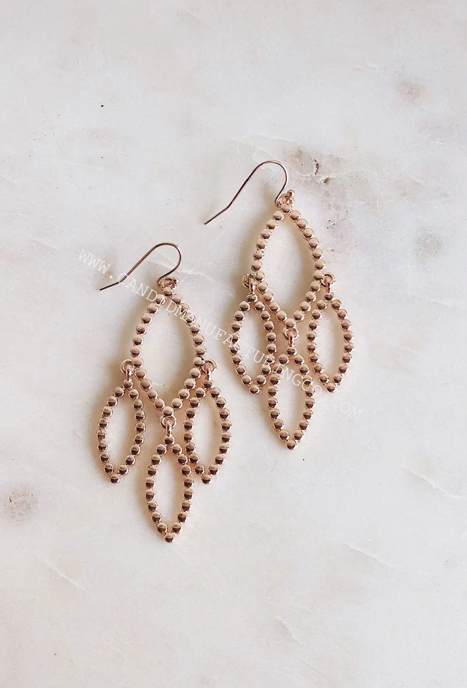 Caribbean Vibes Beaded Earrings In Red In Multi Colour Light Weight