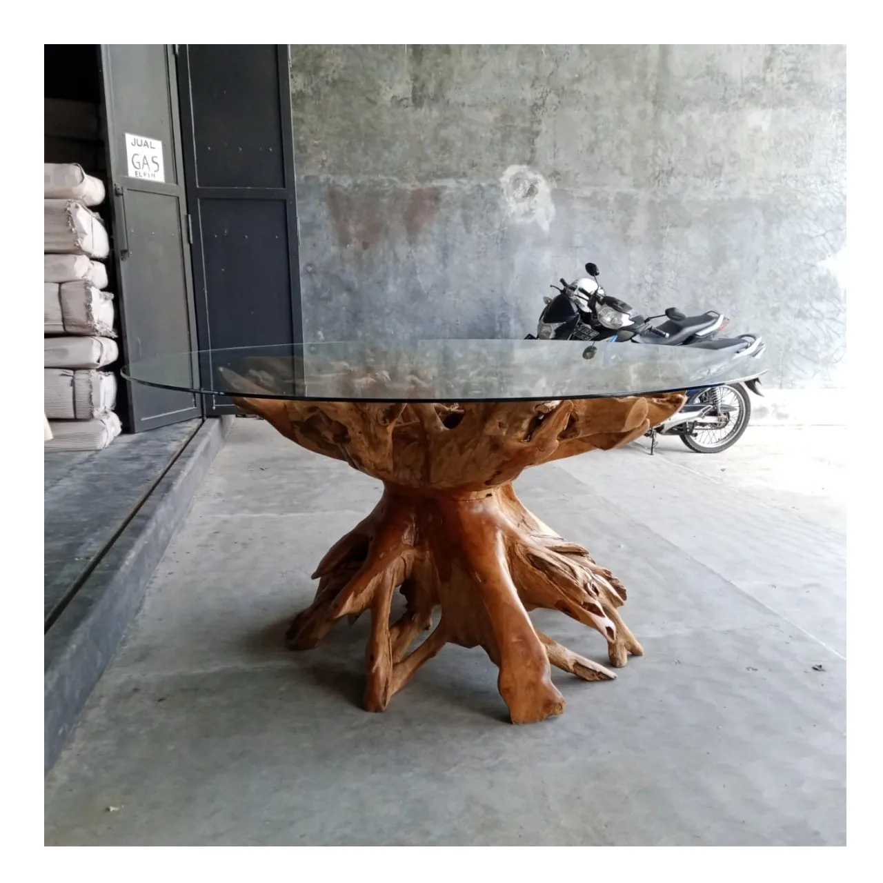 Rustic Teak Table Color Antique Teak Root Dining Table 160 cm Tempered Glass Top Natural ...