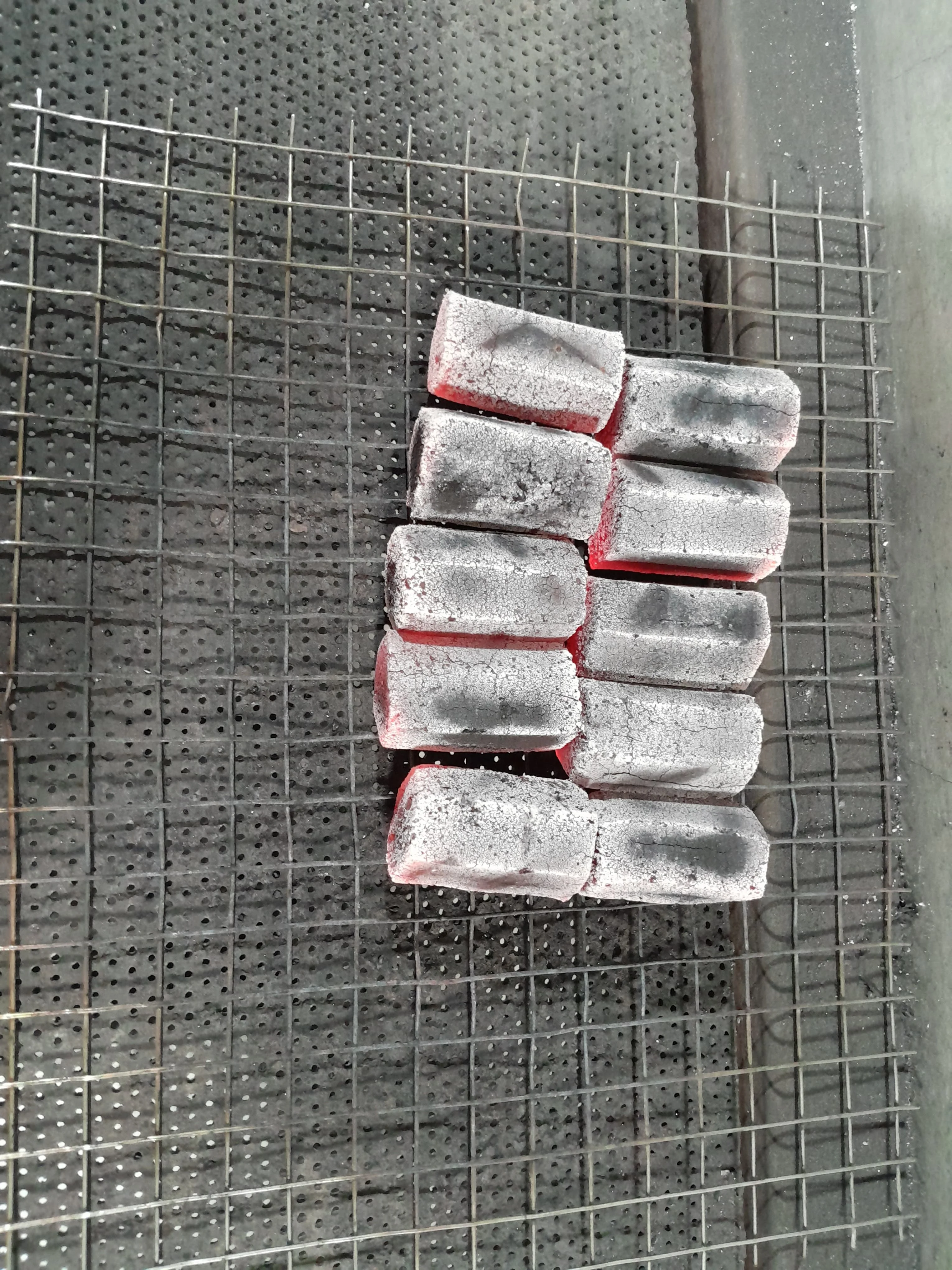 Hexagon Hookah Charcoal Briquettes Made With Premium Quality Coconut Shell Charcoal Eco Friendly