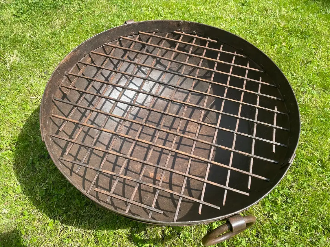 Outdoor Iron Metal Fire Pits Wood And Coal Burning Pits Fire Bowl Customizes Size In High