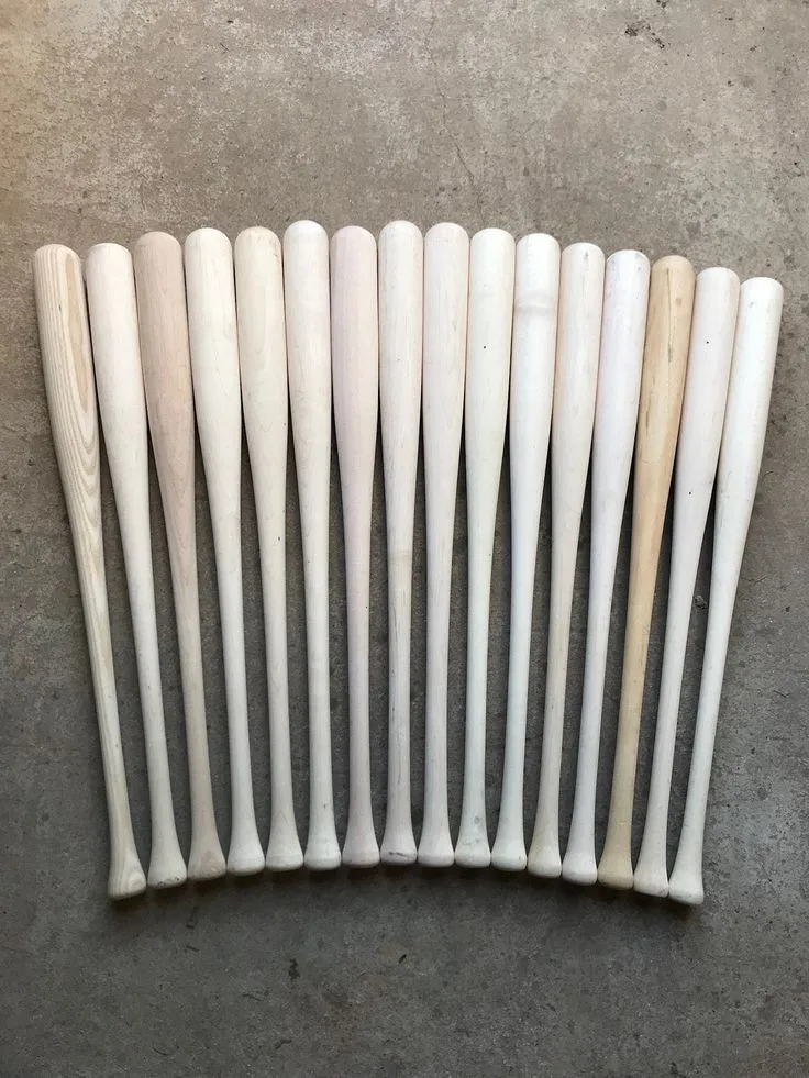 Bulk Wholesale High Quality Wooden Baseball Bats Strike Stick From