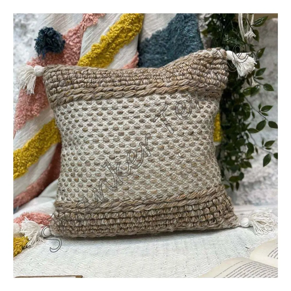 Comfortable European Styles Custom Made Embroidered Cushion Cover