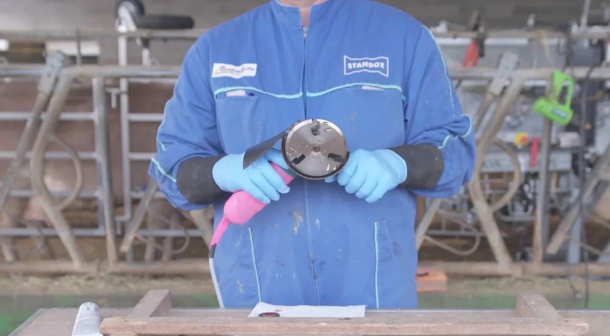 Professional Cow Hoof Glue Easy Cow Fast And Efficient Dual Component 200ml For Cow Hoof Care