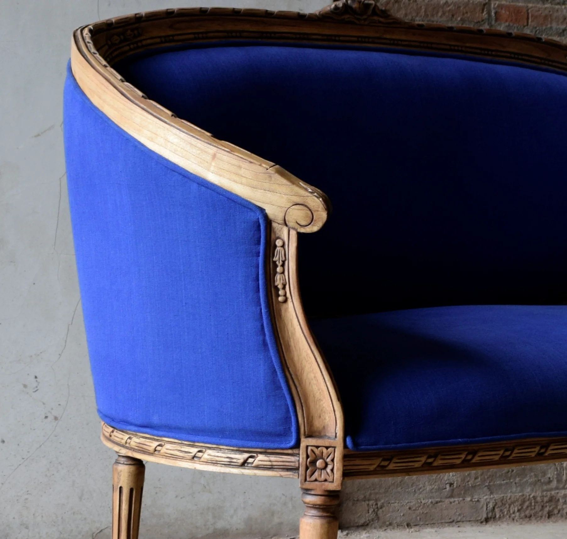 French Furniture Carved Classic Sofa Buy Sofa,French Carved Sofa