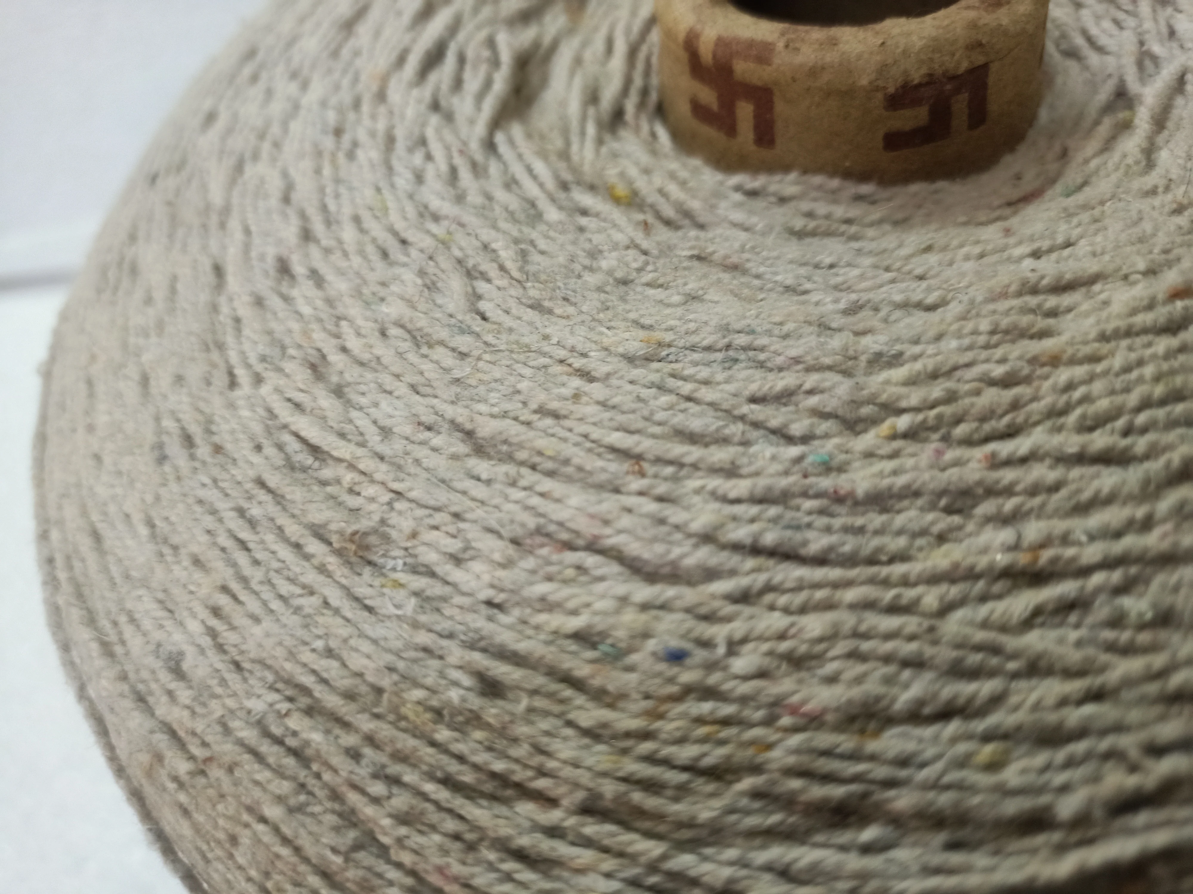 Custom Made Natural Sea Weed Yarn In Count 20/2 Nm Wit 5 Cotton Blend