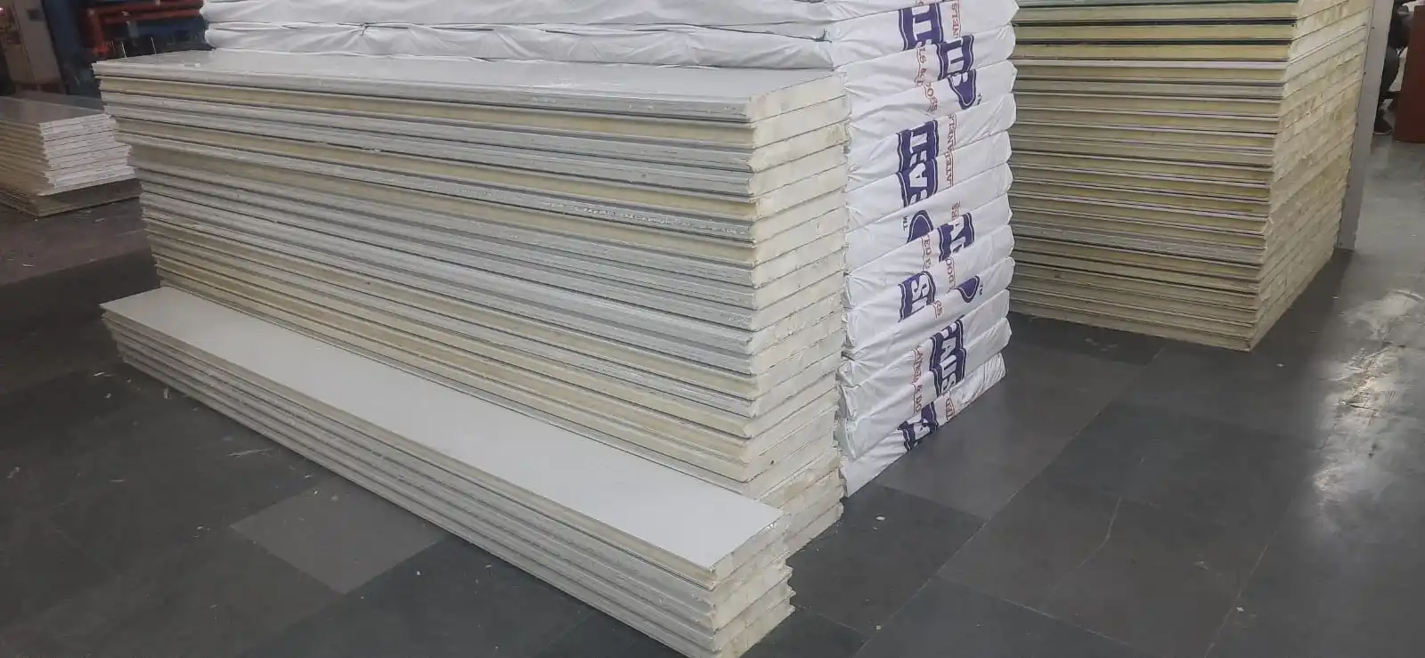 Best Selling High Quality Puf Panels With Customized Size For Cold Store & Multi Purpose Uses