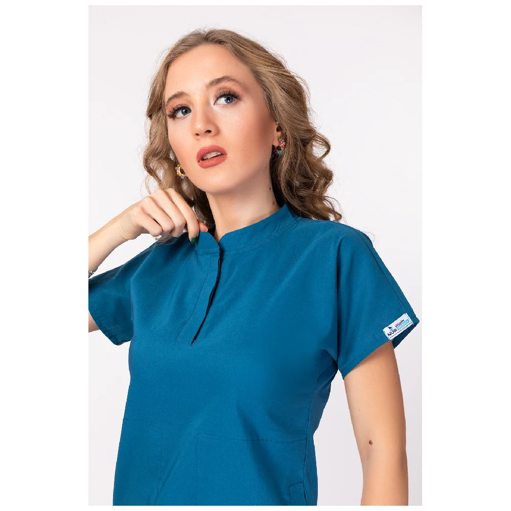 병원 유니폼 여성 간호사 의료 스크럽 편안한 세련된 의료 유니폼 가솔린 블루 판사 칼라 세트 의사 간호사 저지 Buy 가솔린