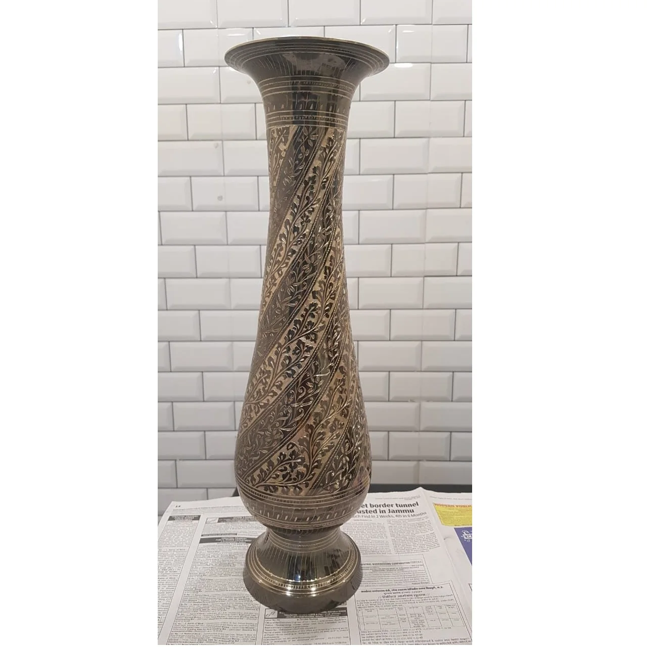 High Quality Modern Luxury Brass & Aluminium Flower Vase For Table Top