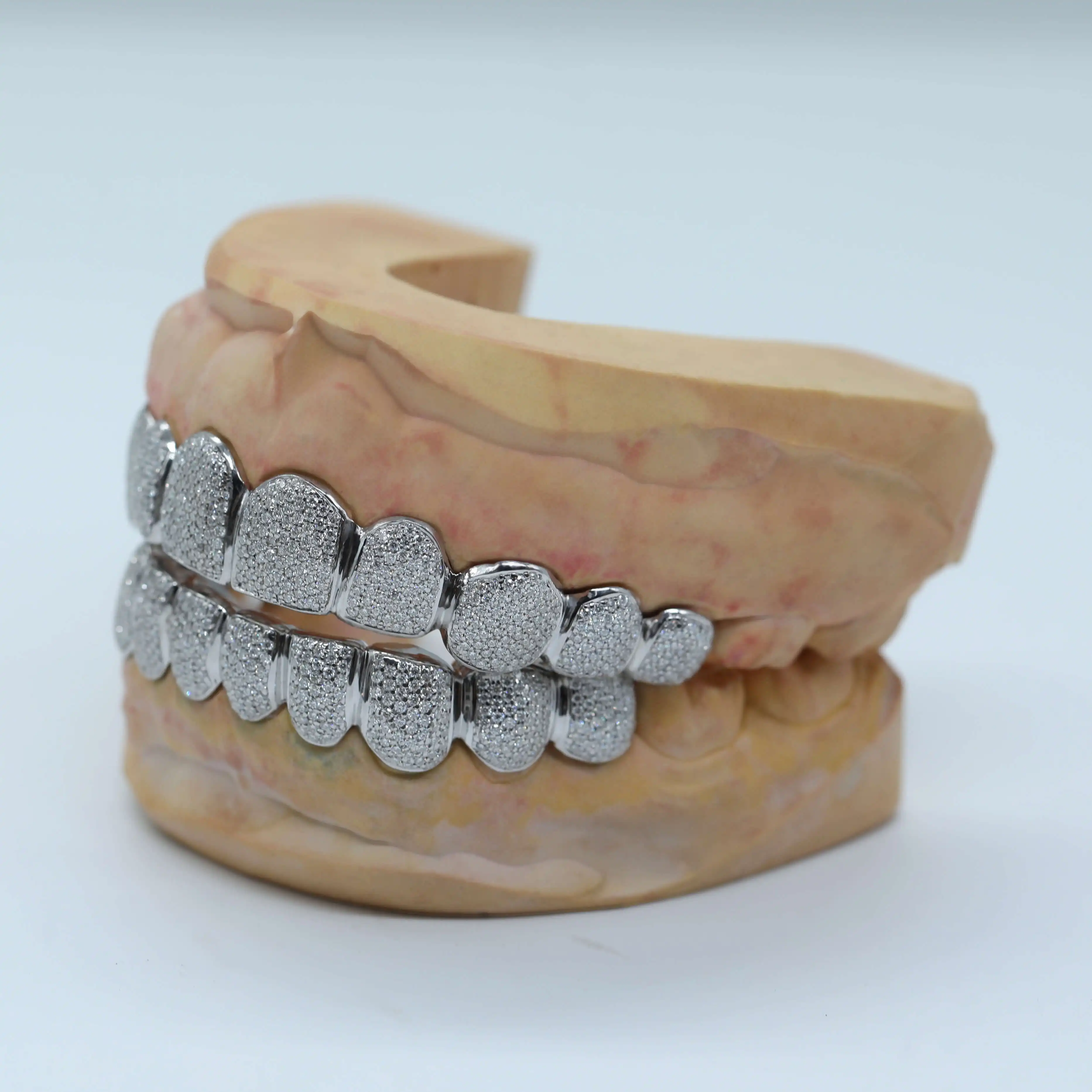 8 Teeth Hip Hop Iced Out Grillz Top Bottom Cubic Zircon Moissanite ...