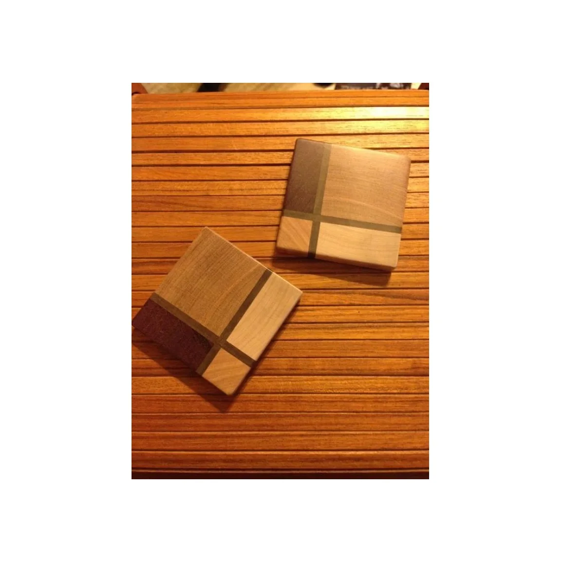 Simple Look Wooden Coaster For Home And Kitchen Ware Use Best Selling