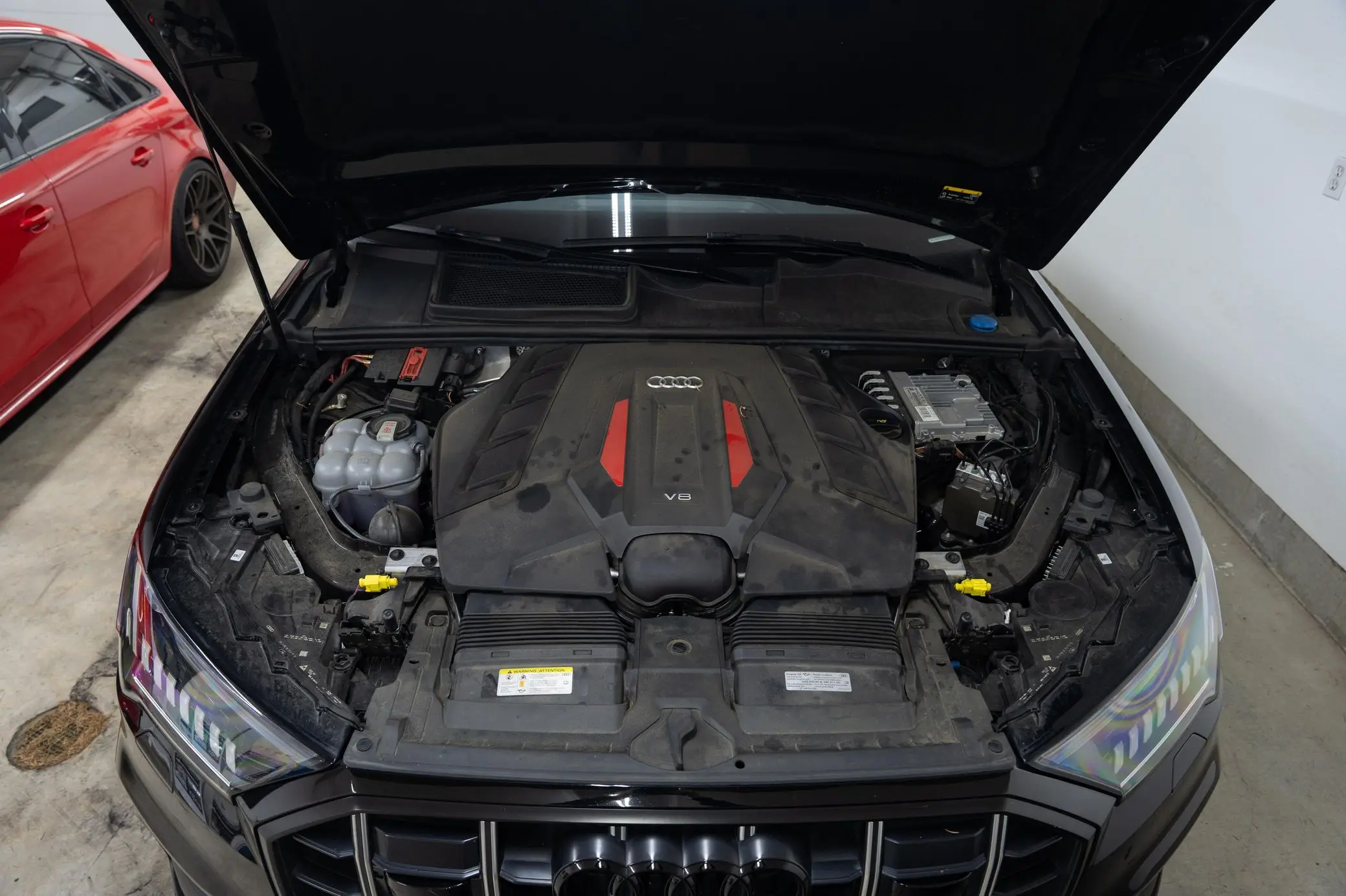 Used Brand 2021 Aud_i Sq7 500hp Turbo V8,Awd,Executive Package For