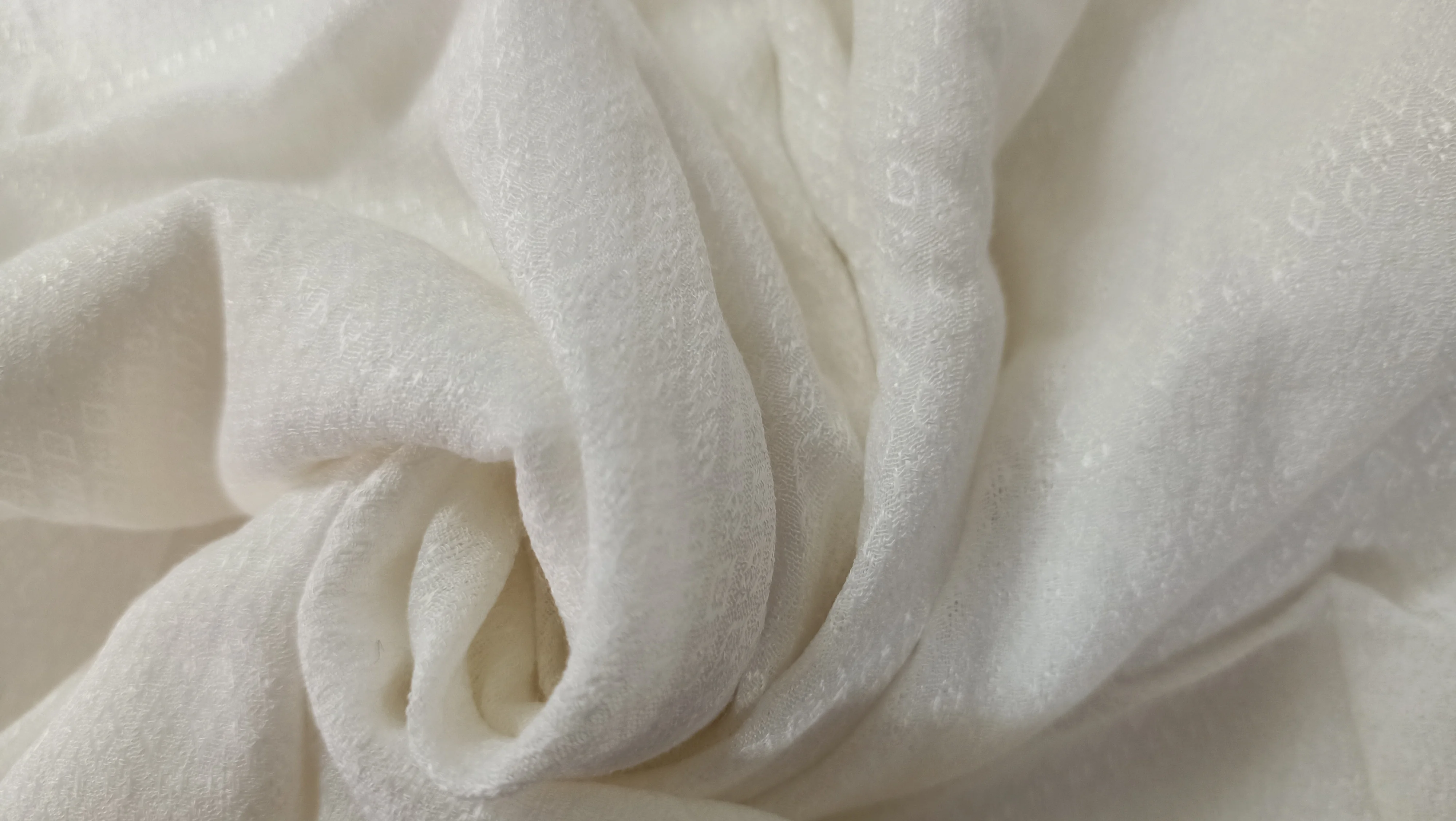 Custom Made Natural Eucalyptus Fiber Fabric Made From Eucalyptus Fiber Ideal For Making Scarves