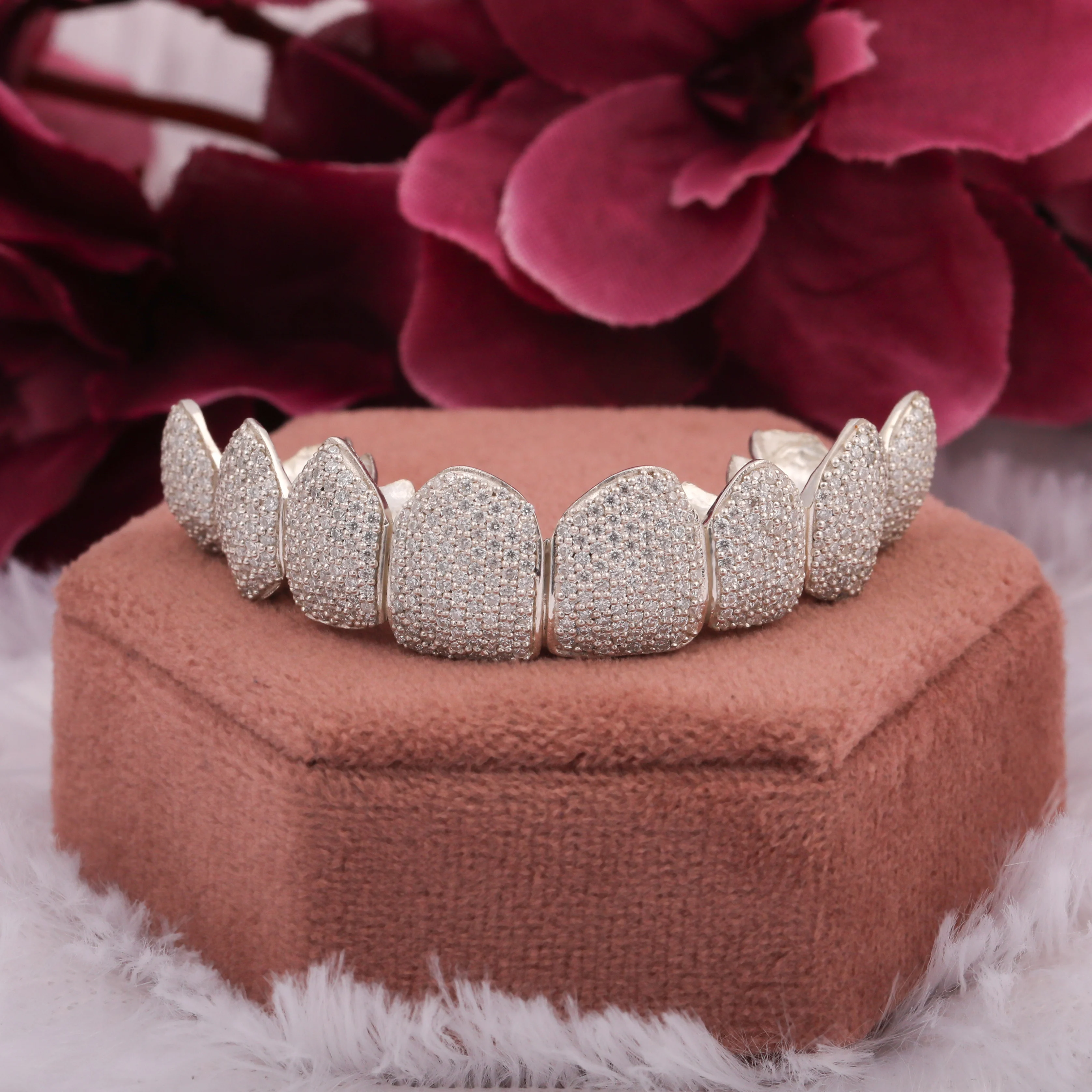 8 Teeth Iced Out Grillz Top Bottom Moissanite Diamond Gold Silver Customize Color Teeth Grillz