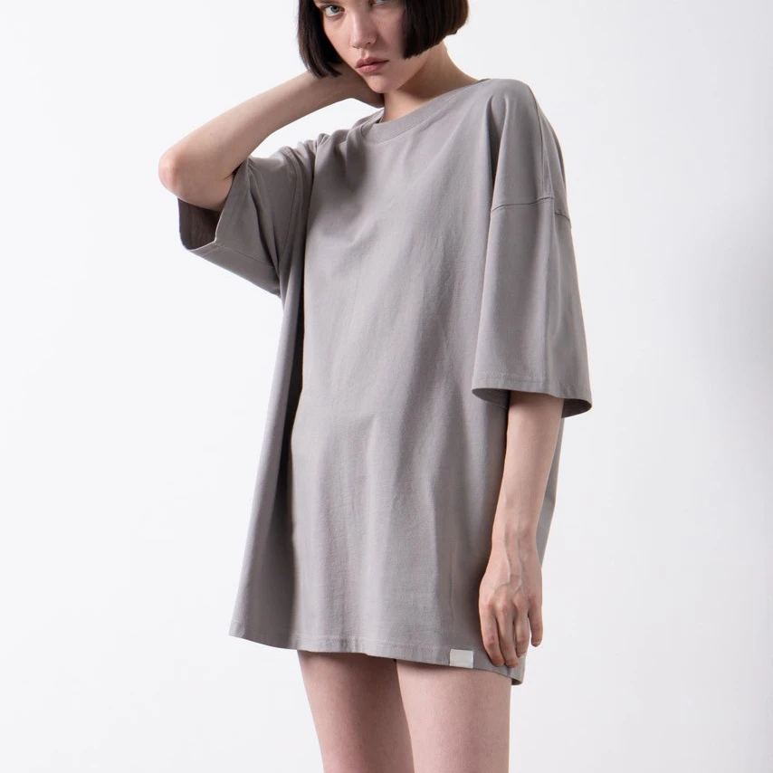 Women s Oversized Fit Screen Print T shirt Custom Colored High Quality 25-stunning-long-haircuts-perfect-for-plus-sized-women-shoulder