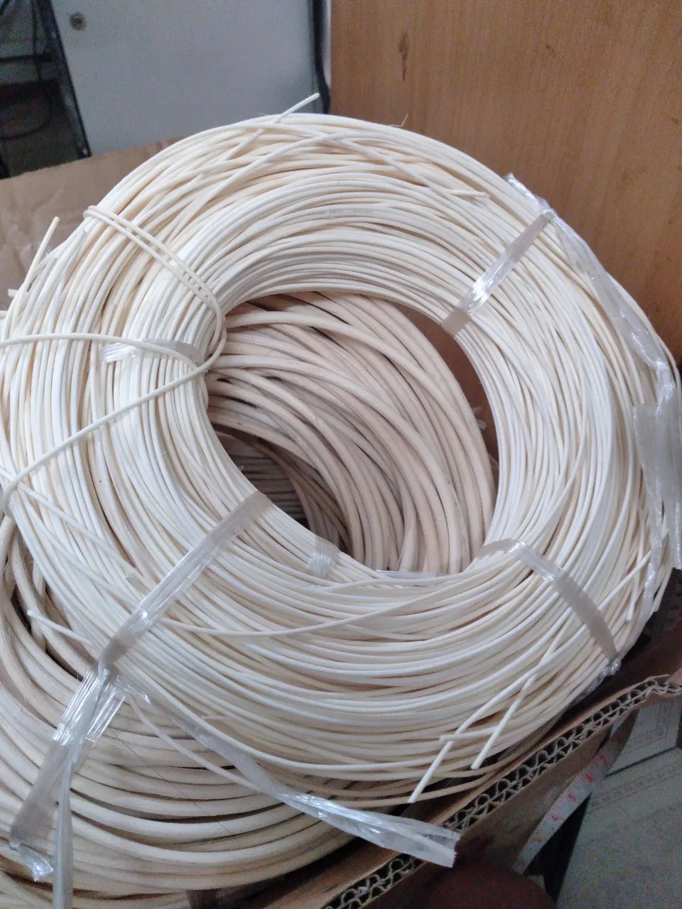 Wholesale Premium Raw Rattan Peel Round Rattan Core Rattan Materials ...