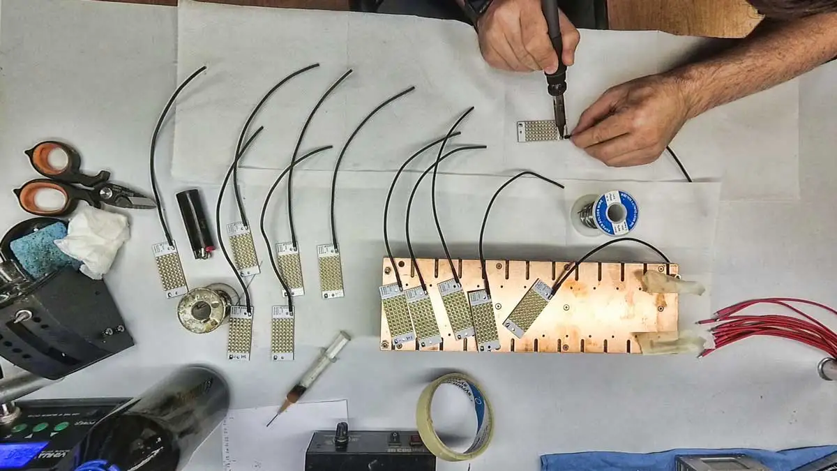 Ub_8067_100 Led Light Glue Uv Instant Adhesive For Multiple Uses