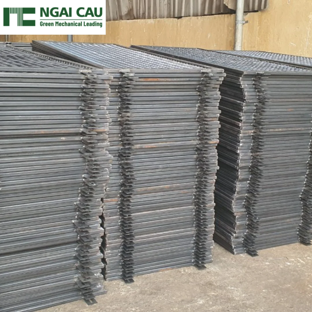 Producing Multipurpose Steel Fence In Vietnam Following Customers ...